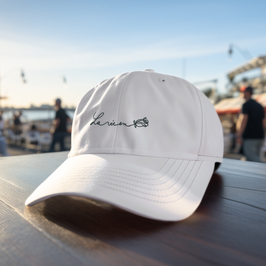 Cap White La Vie en Rose