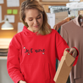 Load image into Gallery viewer, Hoodie Red Je t'Aime With Hearts
