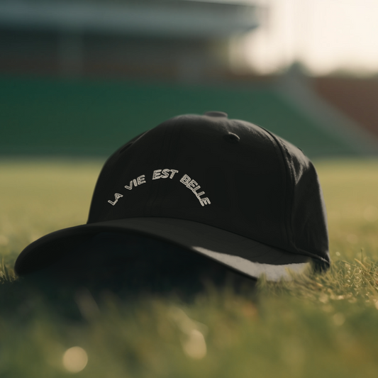 Cap Black La Vie Est Belle Rounded