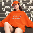 Load image into Gallery viewer, Sweater Orange Avoir le Coup de Foudre
