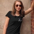 Load image into Gallery viewer, Tee Shirt Black Amour With Flowers
