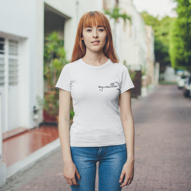 Tee Shirt White Donner sa Langue au Chat