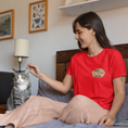Load image into Gallery viewer, Tee Shirt Red Donner sa Langue au Chat Kawaii
