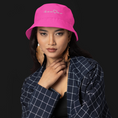 Load image into Gallery viewer, Hat Bob Pink Tu as un Coeur en Or
