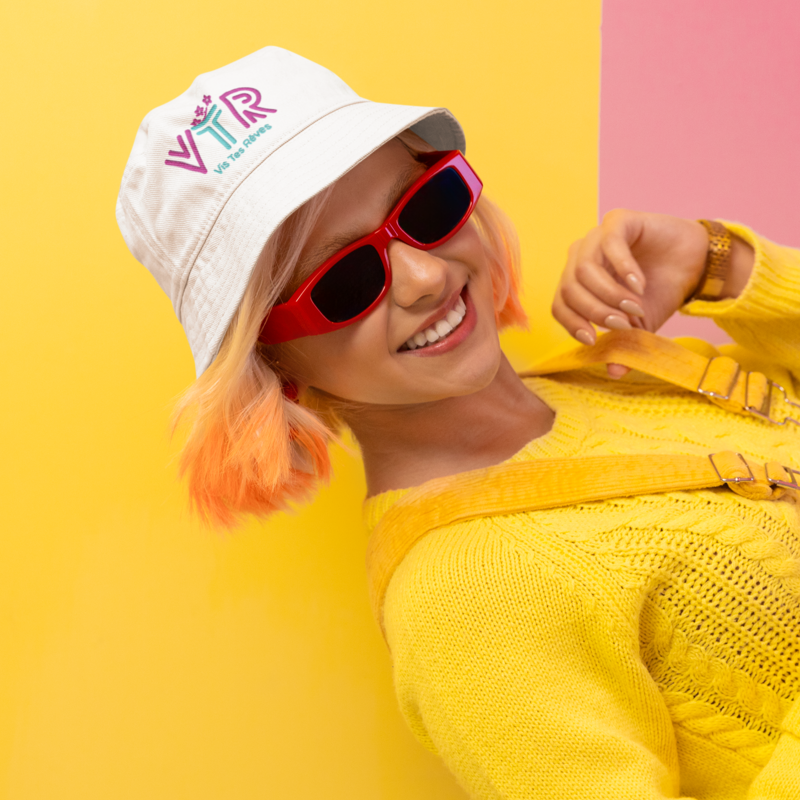 Hat Bob White VTR Vis Tes Rêves Blue And Pink