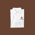 Load image into Gallery viewer, Polo Shirt White Je Veux Un Câlin Dog
