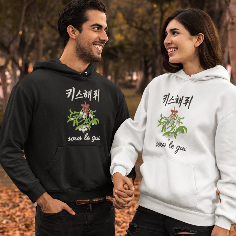 Hoodie Embrasse Moi Sous Le Gui French and Korean