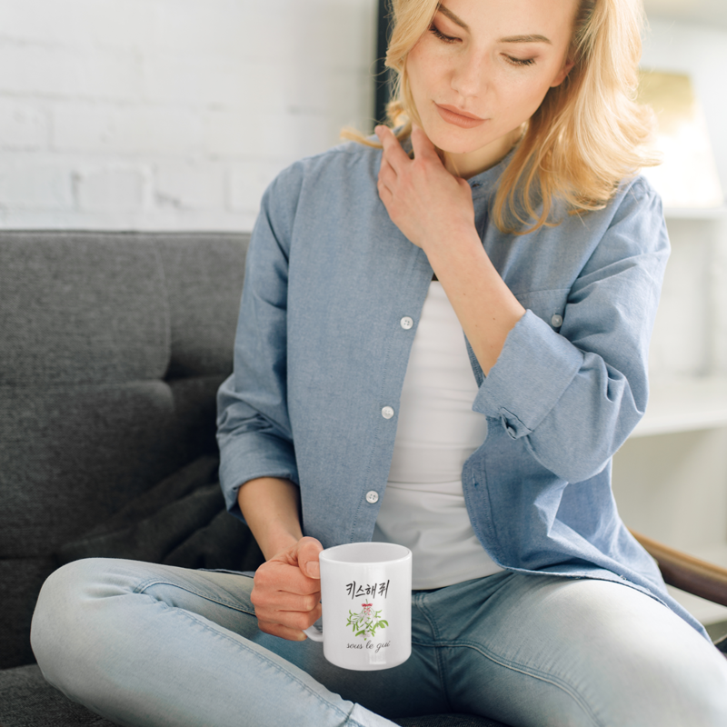 Mug White Embrasse Moi Sous Le Gui French And Korean